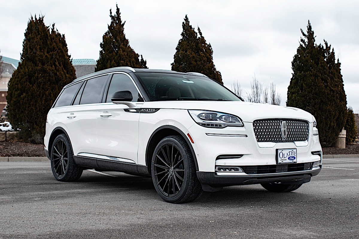 Lincoln Aviator with 